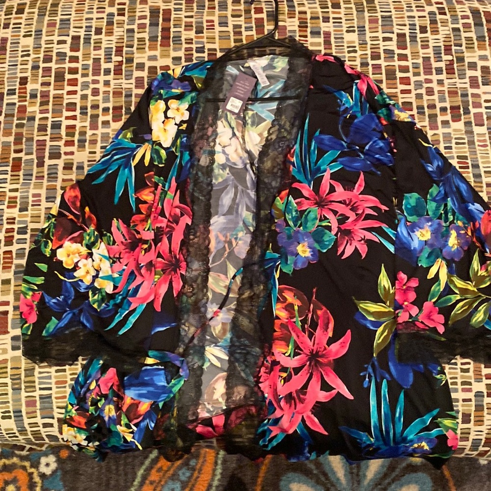 NWT Cacique 18/20 Kimono Sexy Shawl